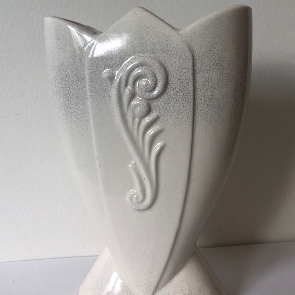 Vintage Fredericksburg Art Pottery Retro Cream Tulip Edge Vase Planter 8"x 5" - Picture 3 of 8